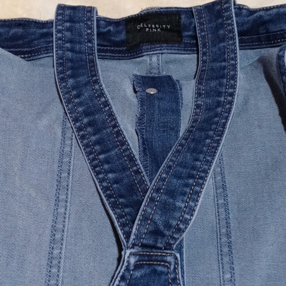 Overall - Picture 3 of 5